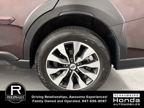 Used 2024 Subaru Outback Touring AWD/4WD image 5