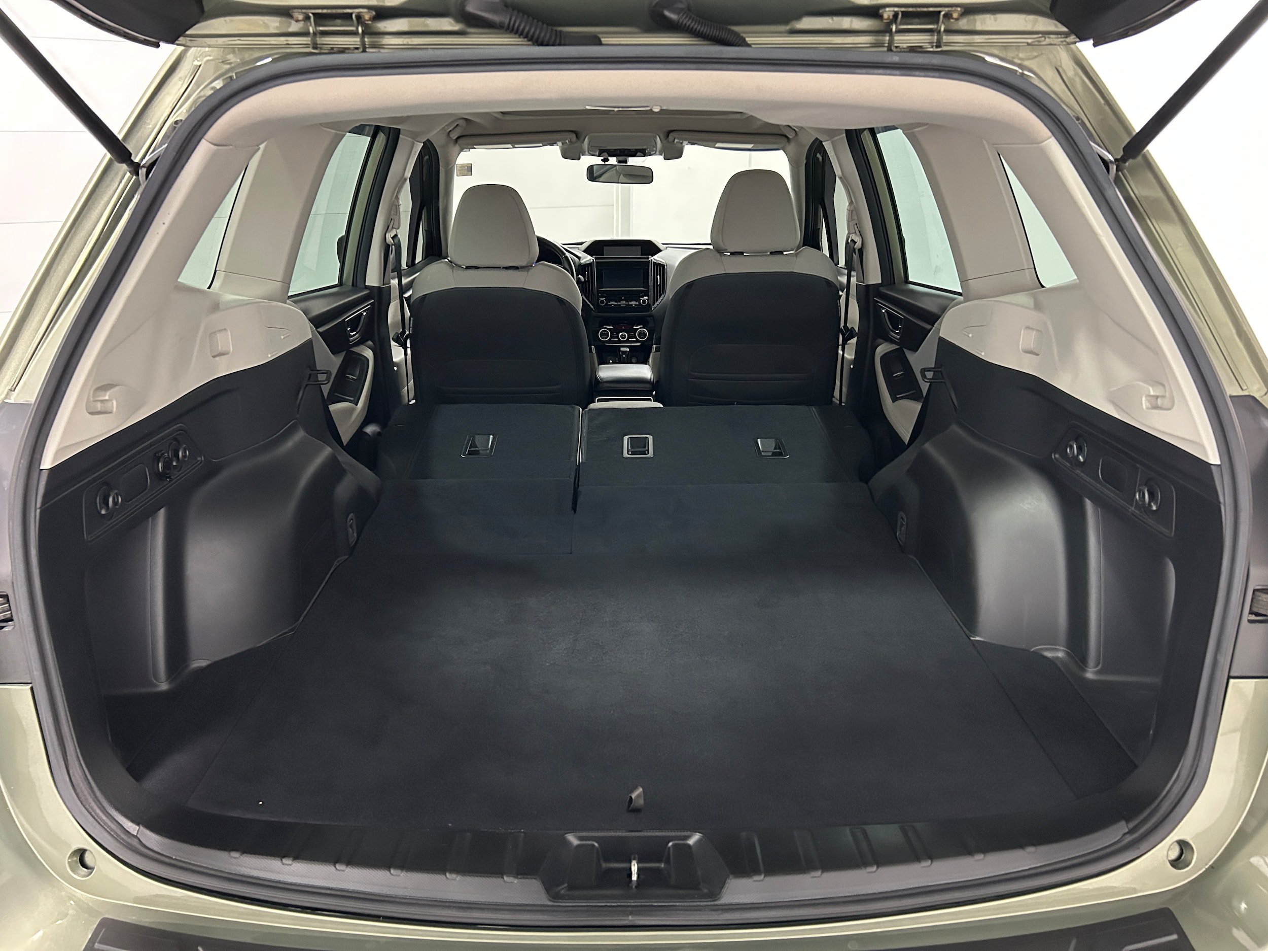 Used 2020 Subaru Forester Premium AWD/4WD image 35