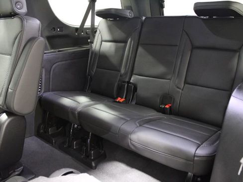 Used 2024 GMC Yukon XL Denali image 49