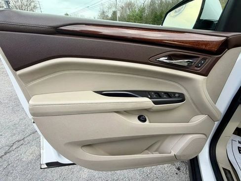 Used 2013 Cadillac SRX Luxury w/ Driver Awareness Package image 13