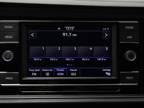 Used 2023 Volkswagen Jetta Sport FWD image 8