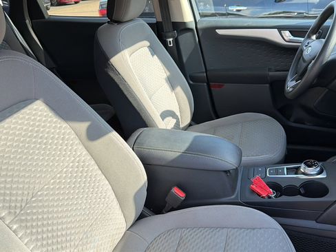 Used 2020 Ford Escape SE FWD image 12