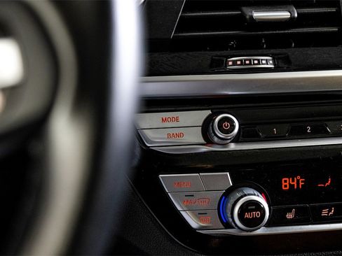 Used 2021 BMW X3 xDrive30e w/ Premium Package image 30