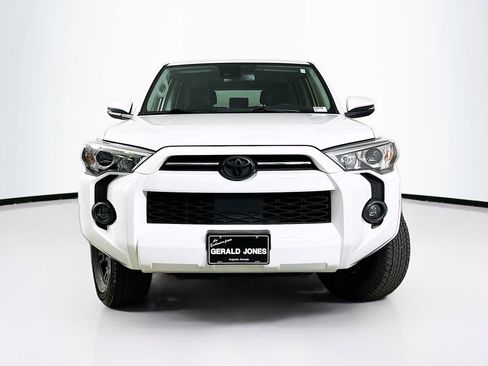 Used 2023 Toyota 4Runner SR5 Premium AWD/4WD image 5