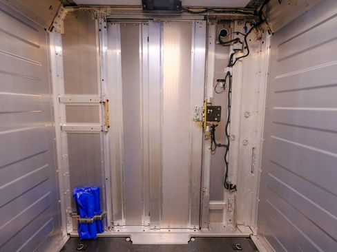 New 2025 Chevrolet Brightdrop 400 image 23