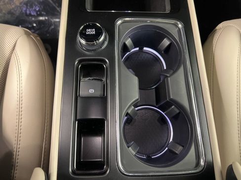 New 2026 Lincoln Corsair Grand Touring image 16