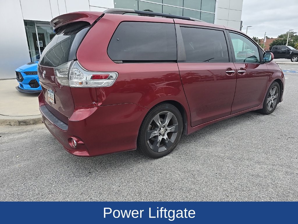Used 2015 Toyota Sienna SE Premium FWD image 6