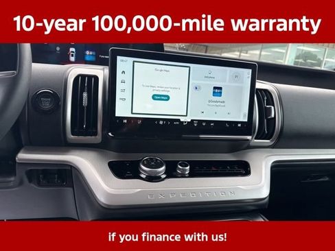 Used 2025 Ford Expedition Active AWD/4WD image 26