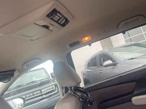 Used 2016 Honda Odyssey SE image 15