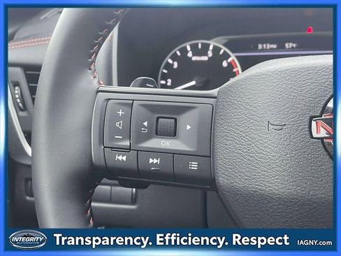 Certified 2025 Nissan Rogue SV image 24