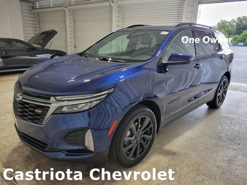 Certified 2022 Chevrolet Equinox RS w/ Infotainment Package image 1