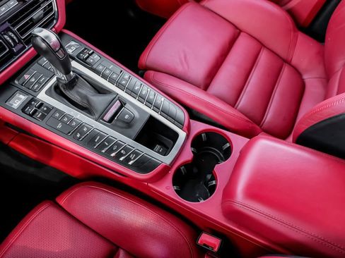 Used 2021 Porsche Macan GTS image 24