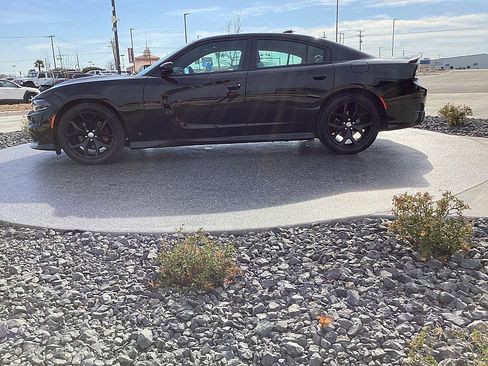 Used 2020 Dodge Charger GT image 2