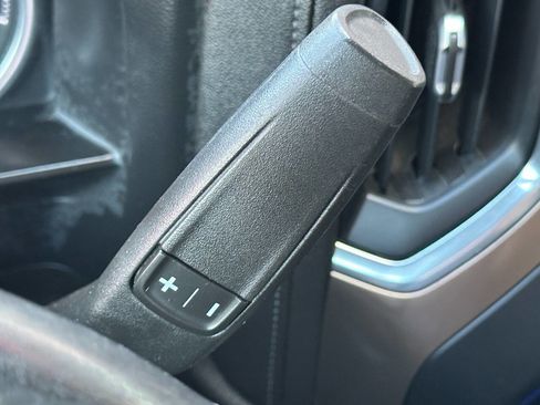 Used 2021 Chevrolet Silverado 1500 High Country w/ Technology Package image 43