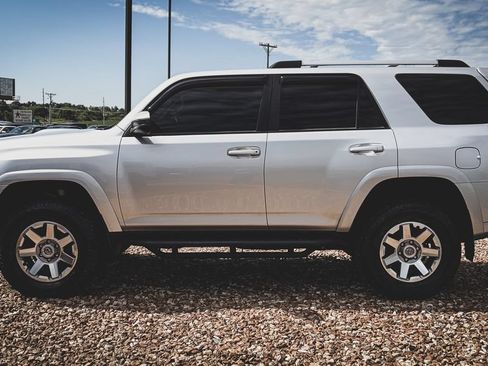 Used 2016 Toyota 4Runner Trail AWD/4WD image 19