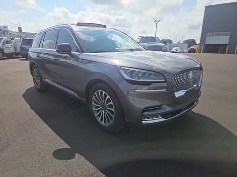 Used 2021 Lincoln Aviator Reserve w/ Equipment Group 201A RWD image 21