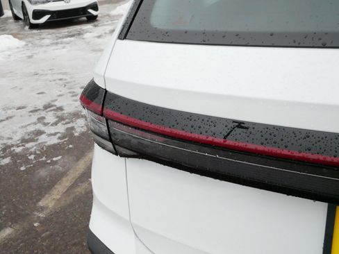 Certified 2025 Volkswagen Taos S image 17