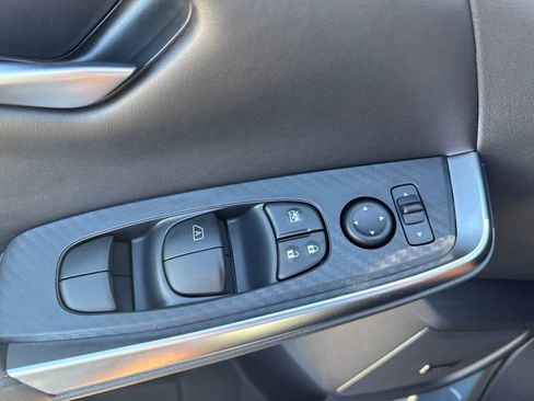 New 2025 Nissan Sentra SR w/ SR Premium Package image 16