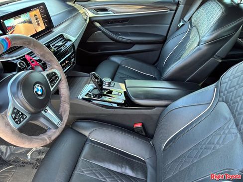 Used 2022 BMW M550i xDrive w/ Dynamic Handling Package AWD/4WD image 19
