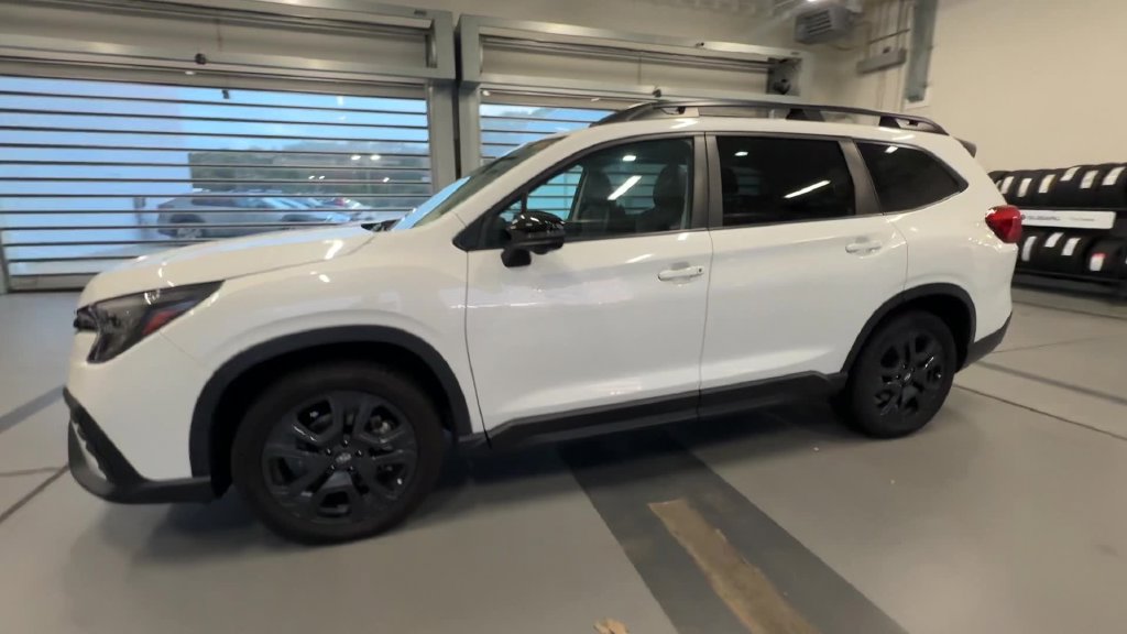 Certified 2023 Subaru Ascent Onyx Edition Limited AWD/4WD image 7