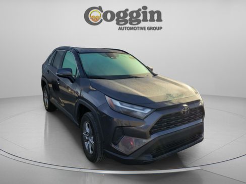 Certified 2022 Toyota RAV4 XLE w/ Convenience Package image 8