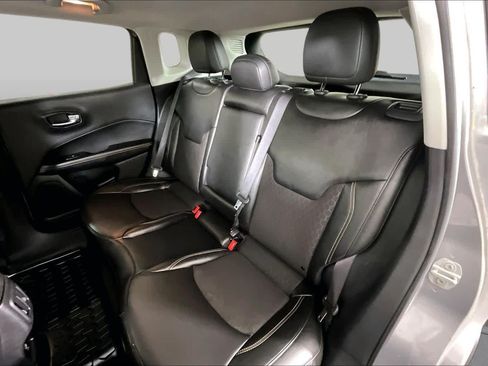 Used 2021 Jeep Compass Latitude FWD image 18