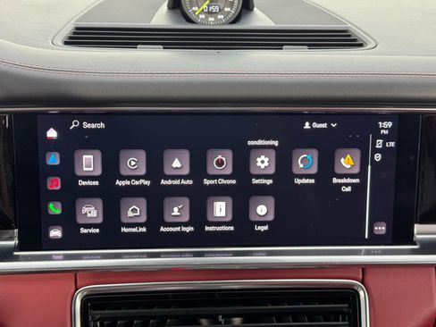 Used 2022 Porsche Panamera 4 w/ Premium Package image 28