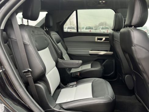 Used 2023 Ford Explorer XLT w/ Equipment Group 202A image 22