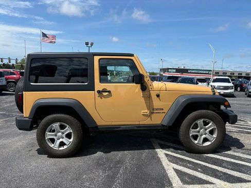 Used 2013 Jeep Wrangler Sport AWD/4WD image 6