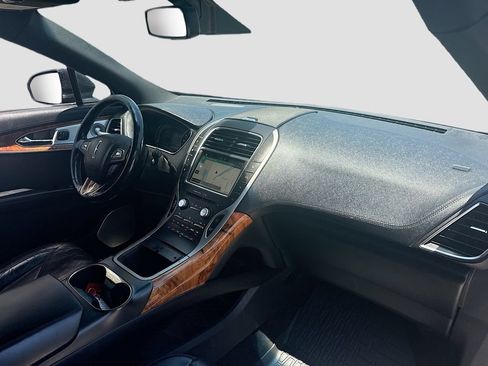 Used 2018 Lincoln MKX Reserve w/ Luxury Package AWD/4WD image 33