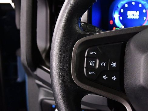 Used 2025 Ford Bronco Badlands image 19