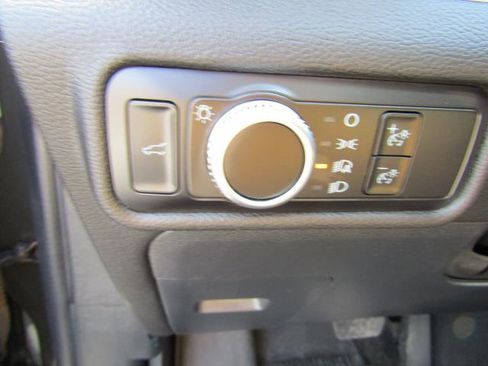 Certified 2023 Ford Explorer XLT w/ Class IV Trailer Tow Package image 21