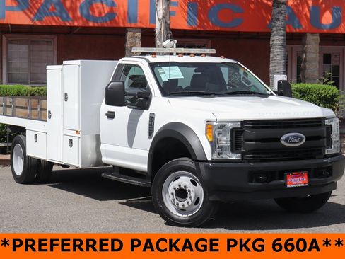 Used 2017 Ford F550 XL image 2