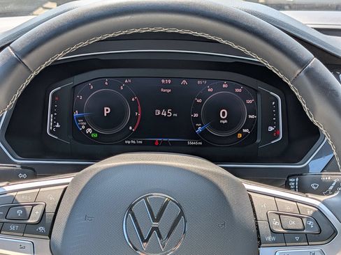 Used 2023 Volkswagen Tiguan SEL R-Line AWD/4WD image 21