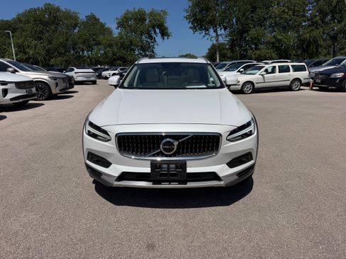 Used 2021 Volvo V90 T6 Cross Country w/ Advanced Package AWD/4WD image 7