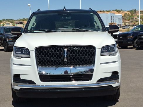 Used 2023 Lincoln Navigator L Black Label AWD/4WD image 8