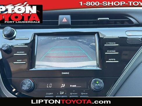 Used 2020 Toyota Camry SE image 24