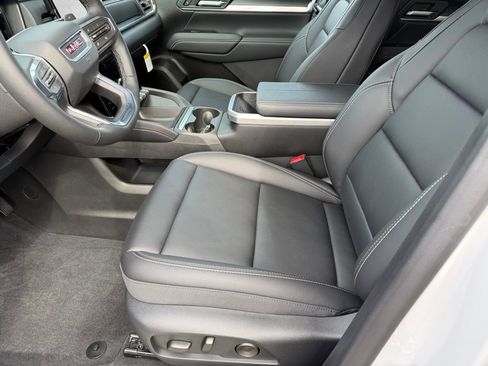 New 2026 GMC Terrain Elevation image 17