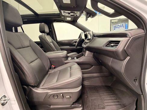 Used 2023 Chevrolet Tahoe RST w/ Luxury Package AWD/4WD image 18