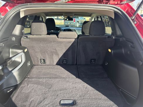 Used 2017 Jeep Cherokee Latitude image 9