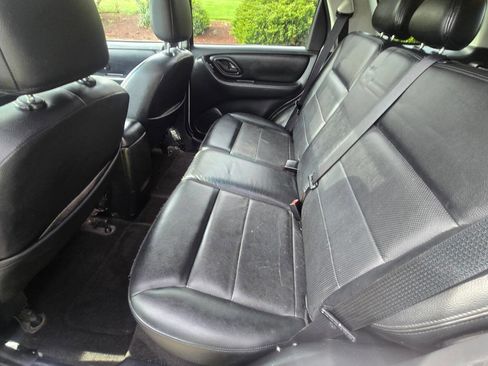 Used 2007 Ford Escape Limited image 30