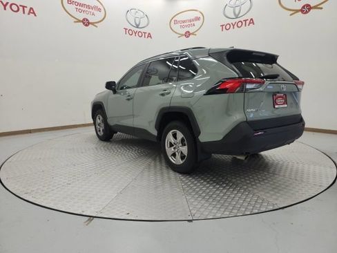Used 2022 Toyota RAV4 XLE FWD image 6