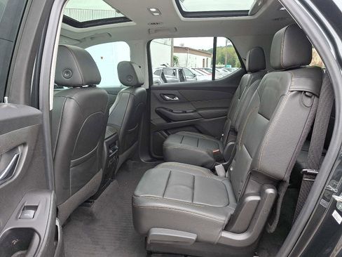 Certified 2020 Chevrolet Traverse LT w/ LT Premium Package image 10