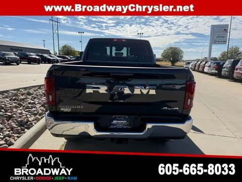 New 2026 RAM 2500 Laramie AWD/4WD image 6