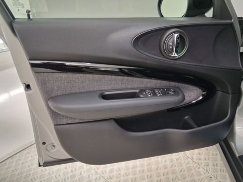 Certified 2024 MINI Cooper Clubman S FWD image 12