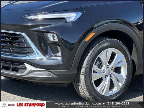 Used 2024 Buick Encore GX Preferred AWD/4WD image 9