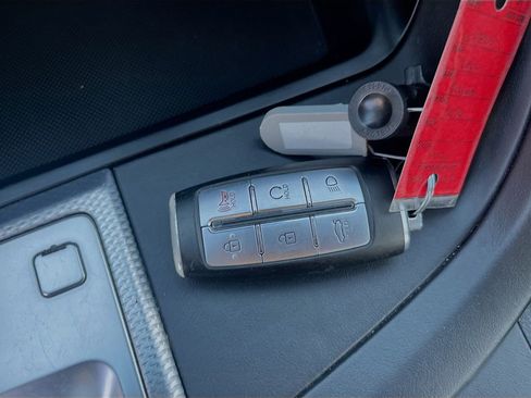 Used 2022 Genesis G70 3.3T image 34