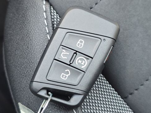 New 2026 Volkswagen Taos SE AWD/4WD image 27