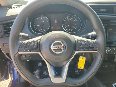 Used 2019 Nissan Rogue S FWD image 17
