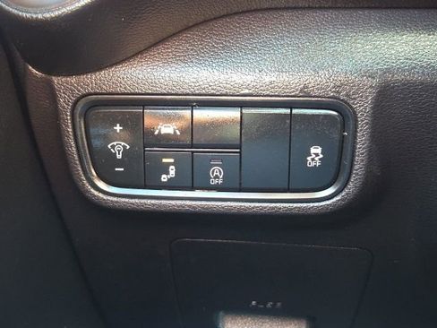 Used 2020 Kia Soul S FWD image 23